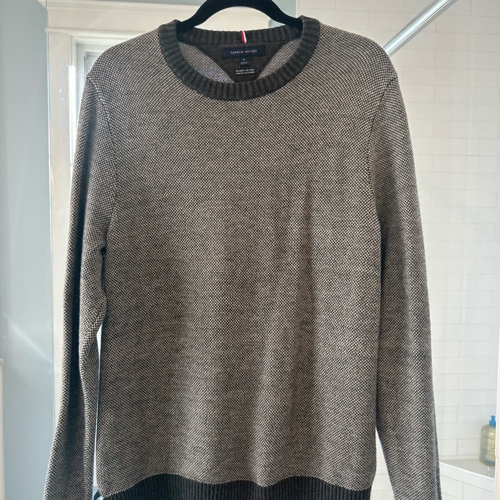 Tommy Hilfiger Black and Gray Crewneck Sweater
